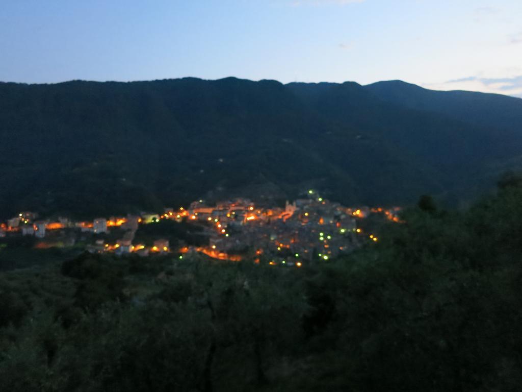 הוילה Ceriana Rustic Liguria מראה חיצוני תמונה